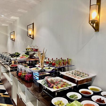 兰塔姆布尔巴格宫酒店 萨瓦伊马多普尔 外观 照片